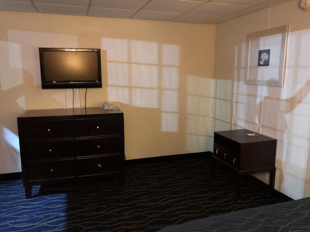 Rodeway Inn Harlan photo 31