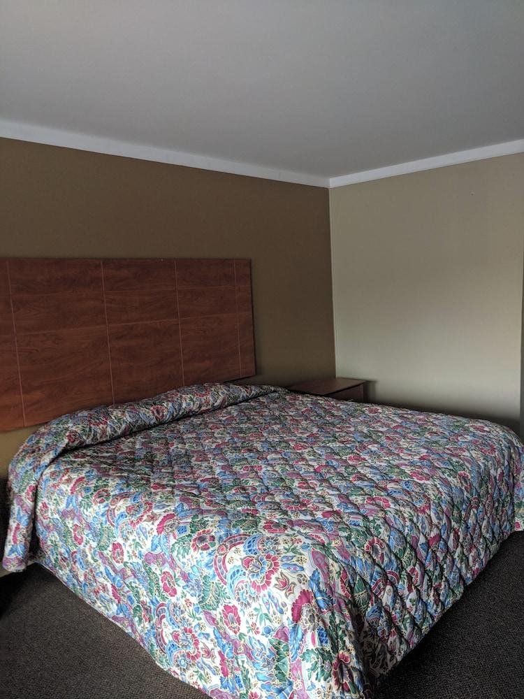 BUDEGT MOTOR LODGE photo 2