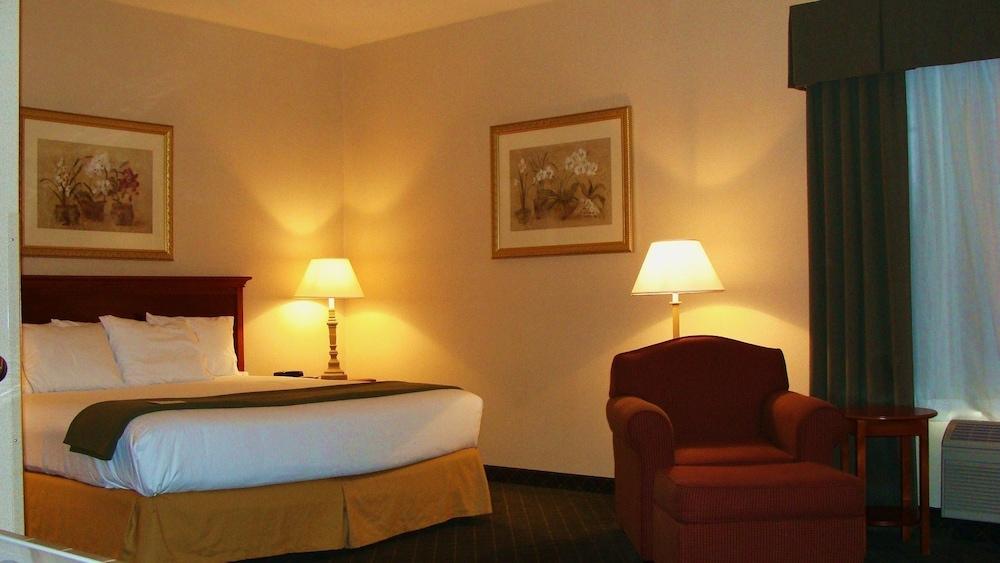 Holiday Inn Express Lebanon by IHG photo 28