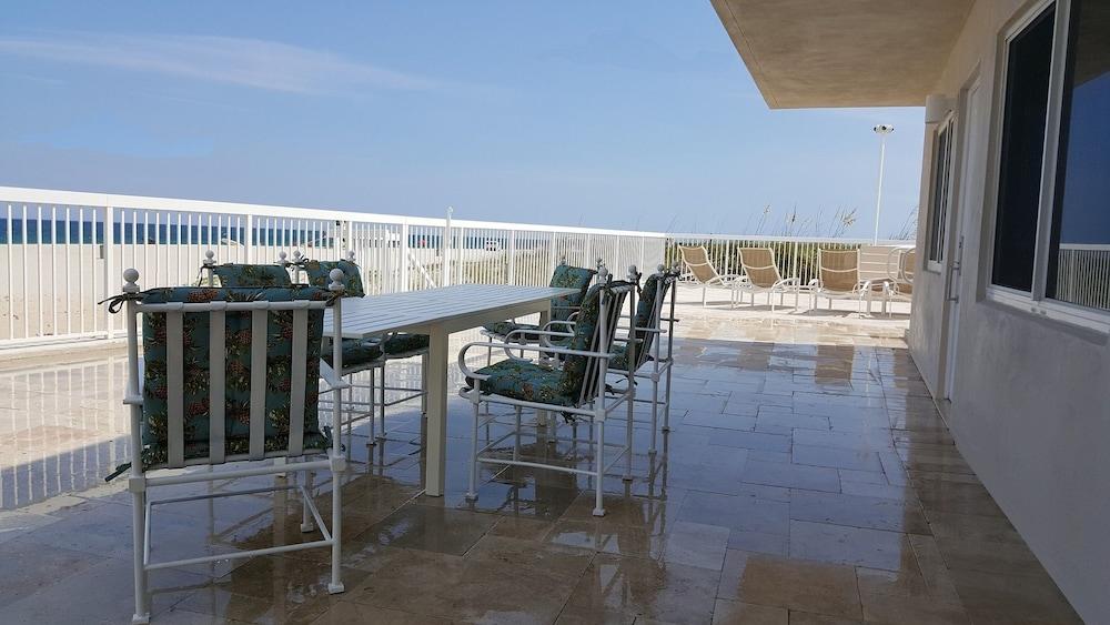 Le Cabanon Motel photo 13