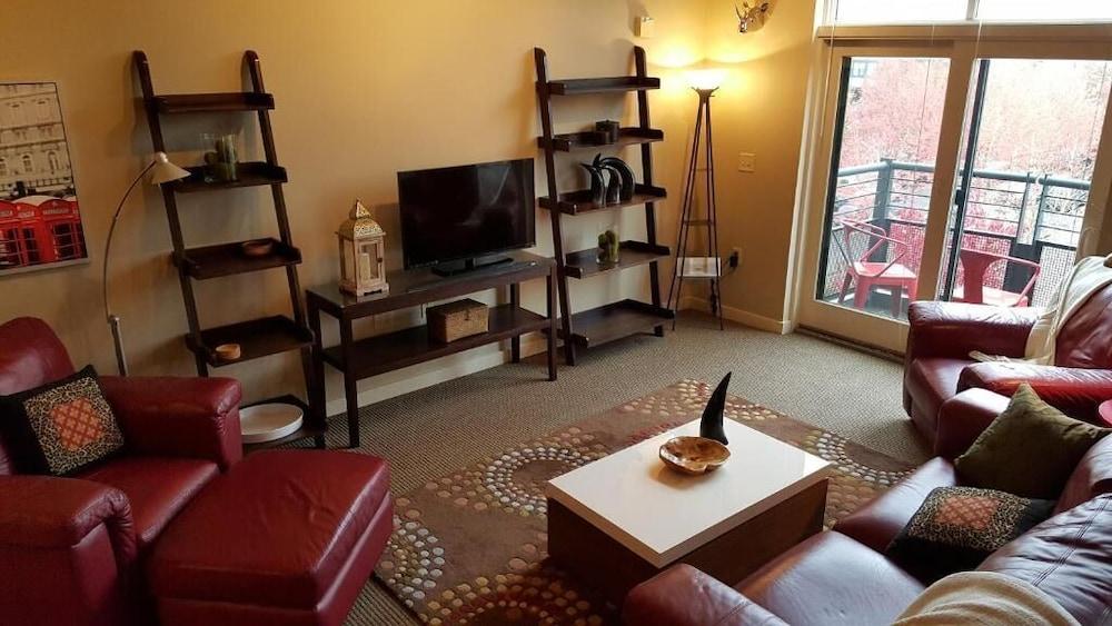 Orenco Lofts photo 17