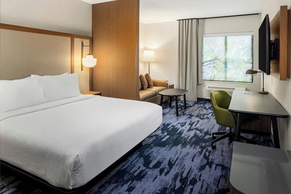 Fairfield Inn & Suites by Marriott Cedar Rapids North photo 9