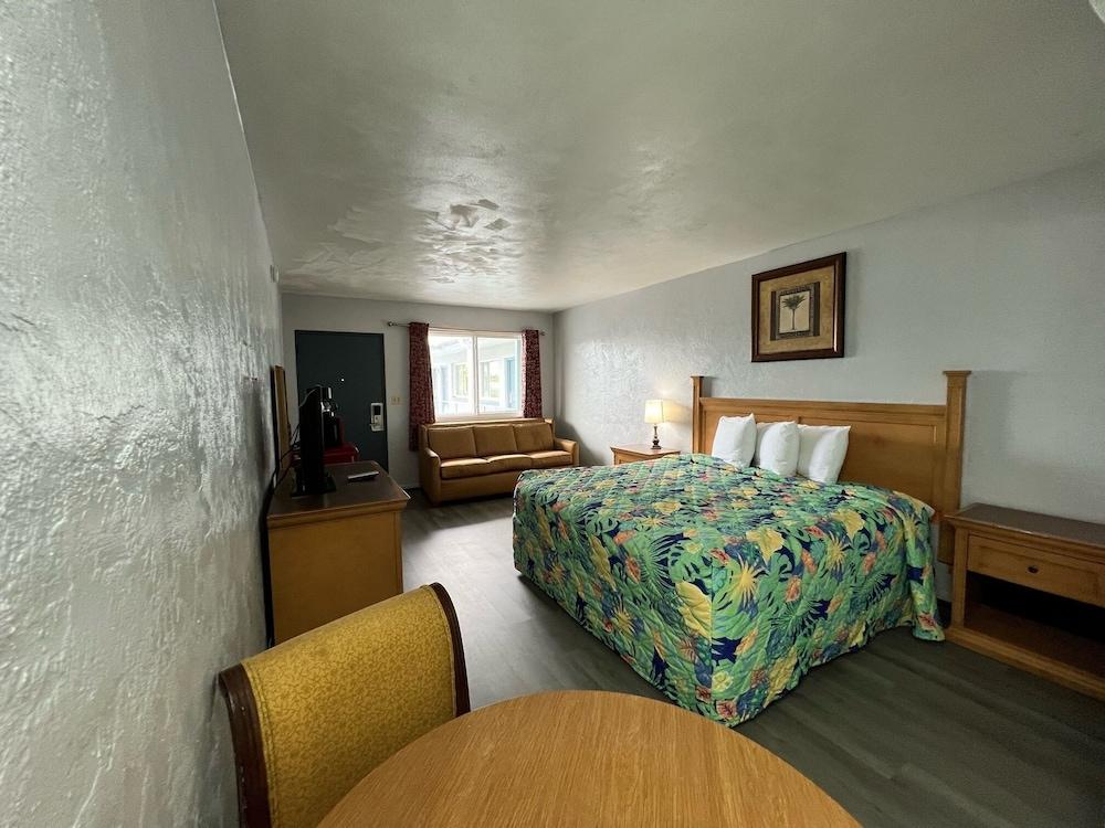 8th Street Motel photo 5