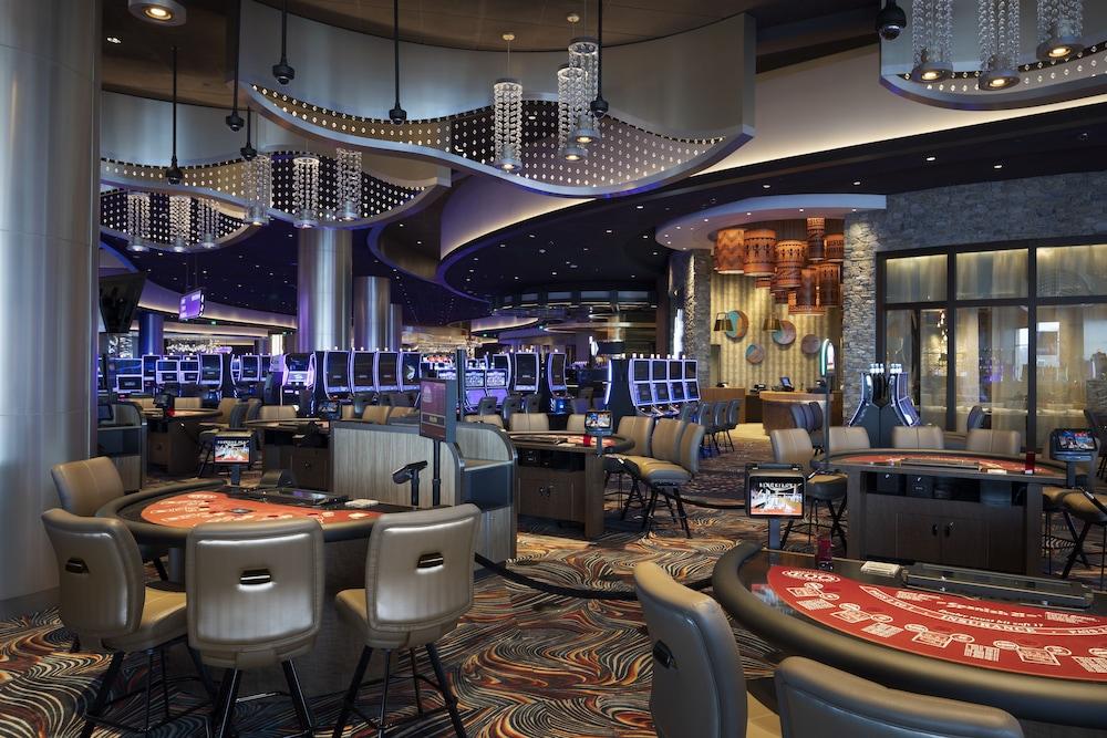 Emerald Queen Hotel and Casino - Tacoma photo 16