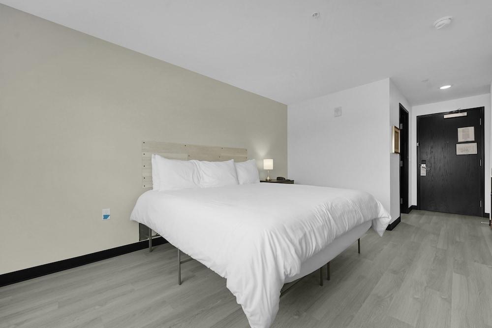 Holmes Suites Inn Columbus Pataskala - I-70 East photo 5