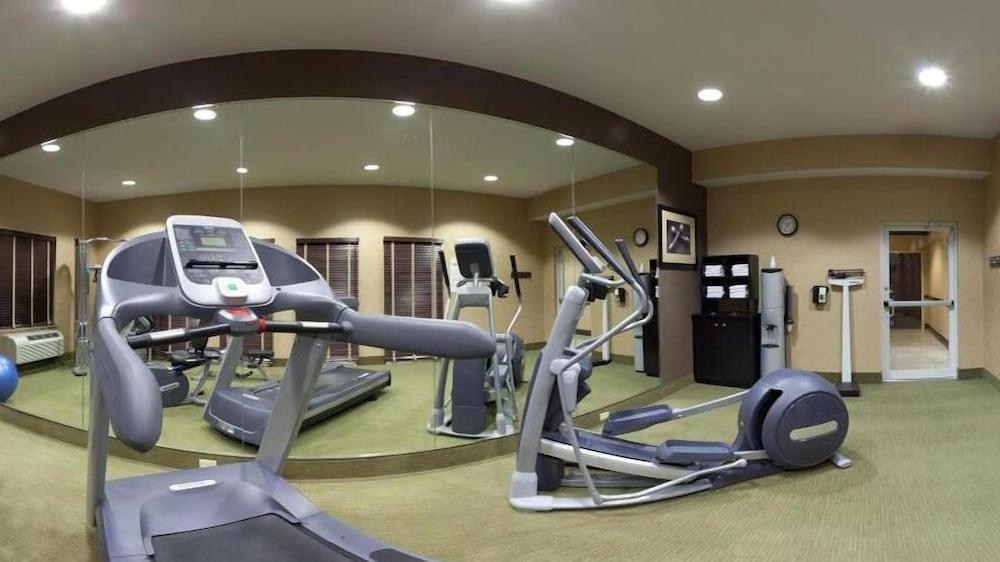 Holiday Inn Express & Suites El Paso West by IHG photo 21