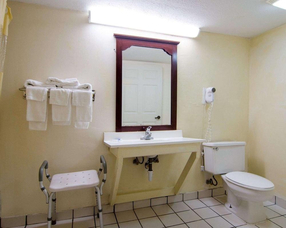 Rodeway Inn Norcross photo 5