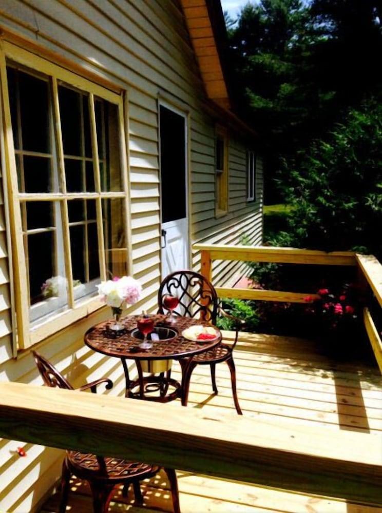 ADK Trail Inn photo 27