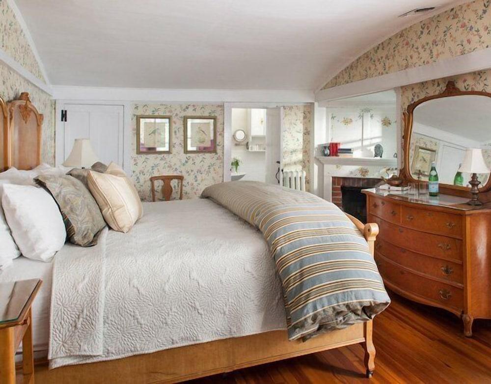 Garden Gables Inn photo 9
