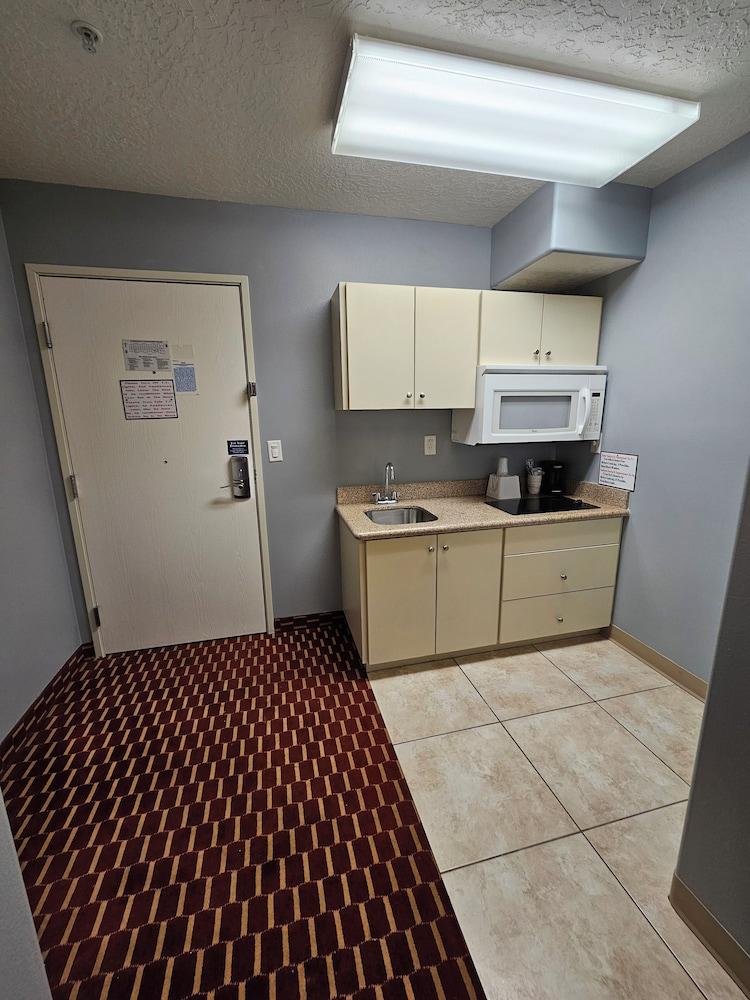 Executive Inn and Suites Extended Stay in Vernal photo 14
