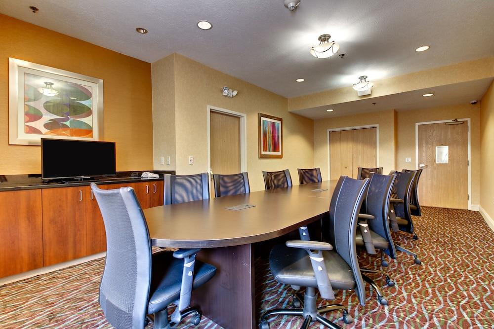 Holiday Inn Express Hotel & Suites Jacksonville South I-295 by IHG photo 61