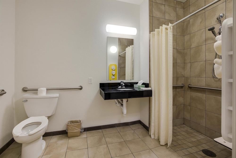 Motel 6 Poplar Bluff, MO photo 47