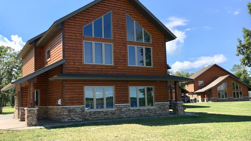 Sportsman's Lodge photo 14
