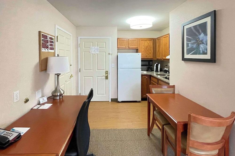 Smart Suites, an Ascend Collection Hotel photo 51