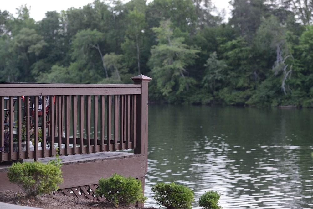 Blue Water Resort photo 40