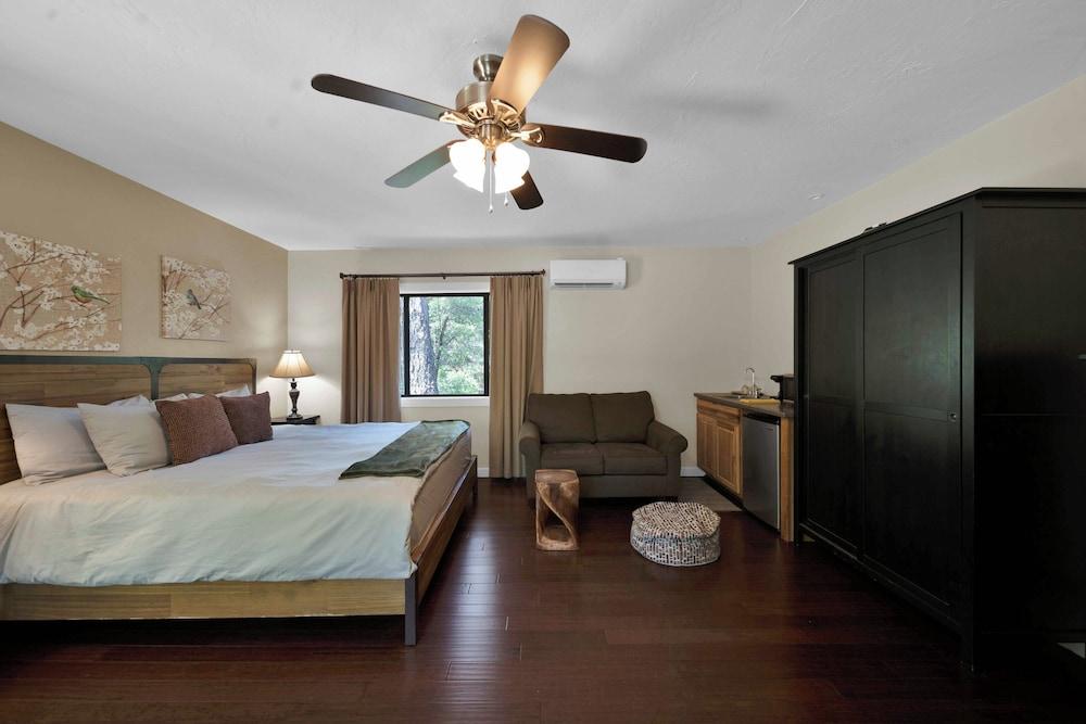 The Inn at Shasta Lake photo 58