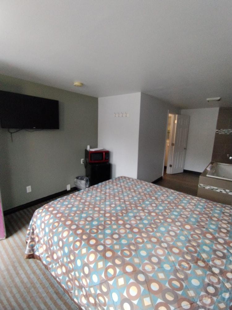 Kings Row Inn photo 3
