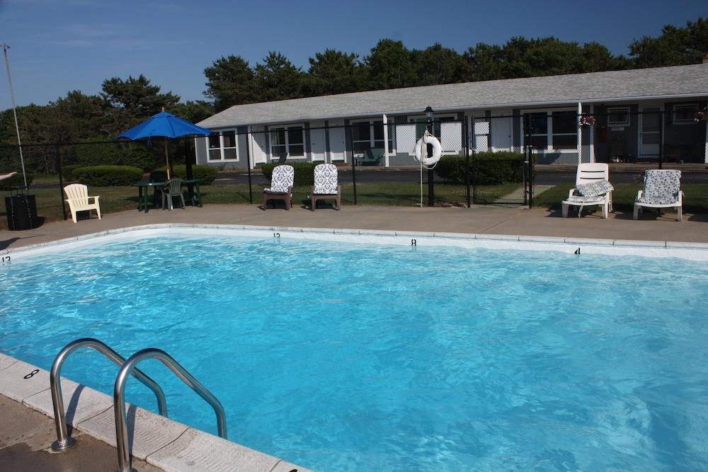 Cape View Motel photo 24