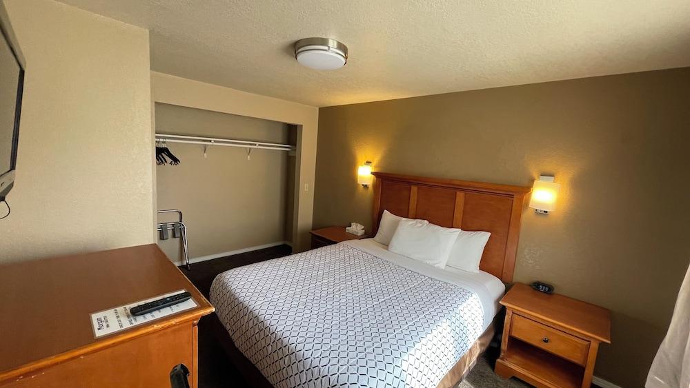 Morgan Inn And Suites photo 12