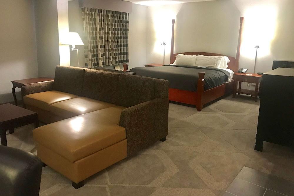 Days Inn by Wyndham Conneaut photo 19