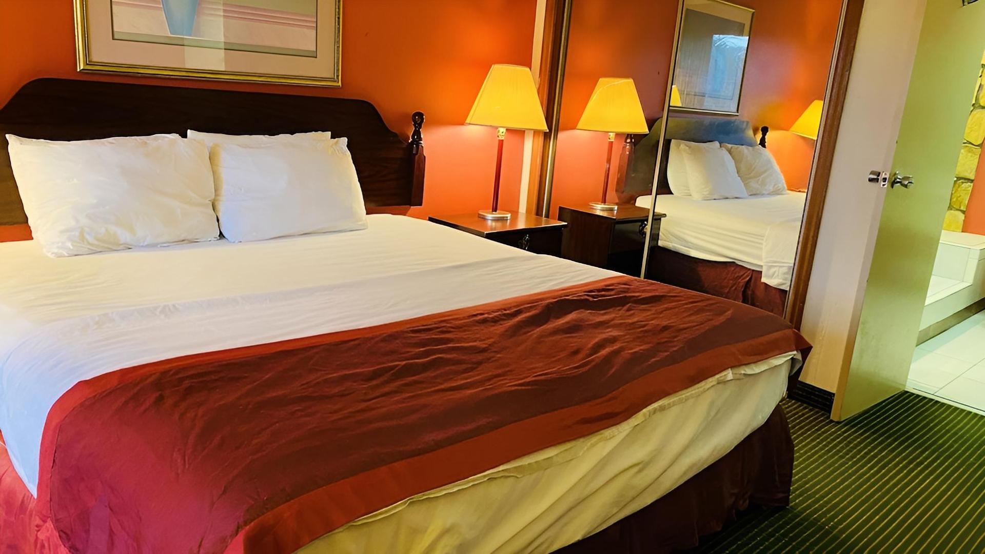 Ramada by Wyndham Walterboro photo 18