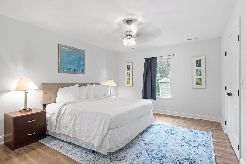 Trendy at Hoyt Two Homes photo 15