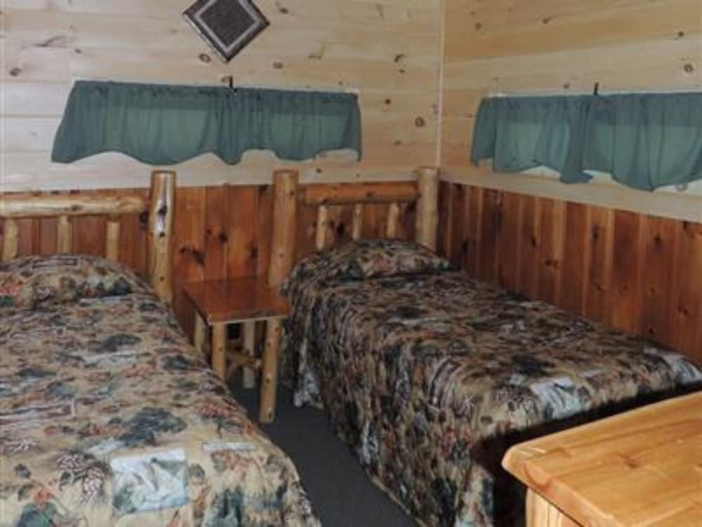 Lake George Diamond Cove photo 4