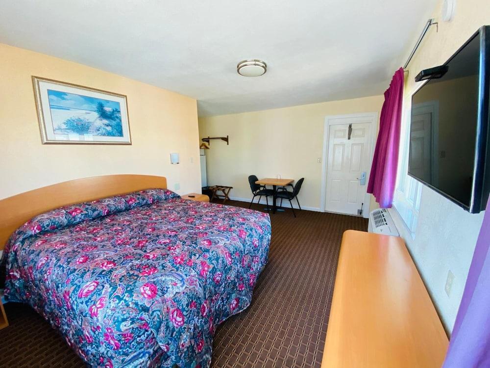 A1A Super Inn photo 13