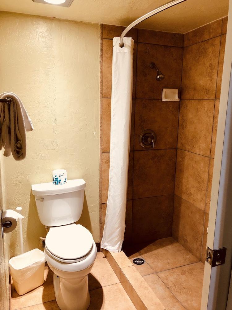 Carmel Resort Inn photo 23