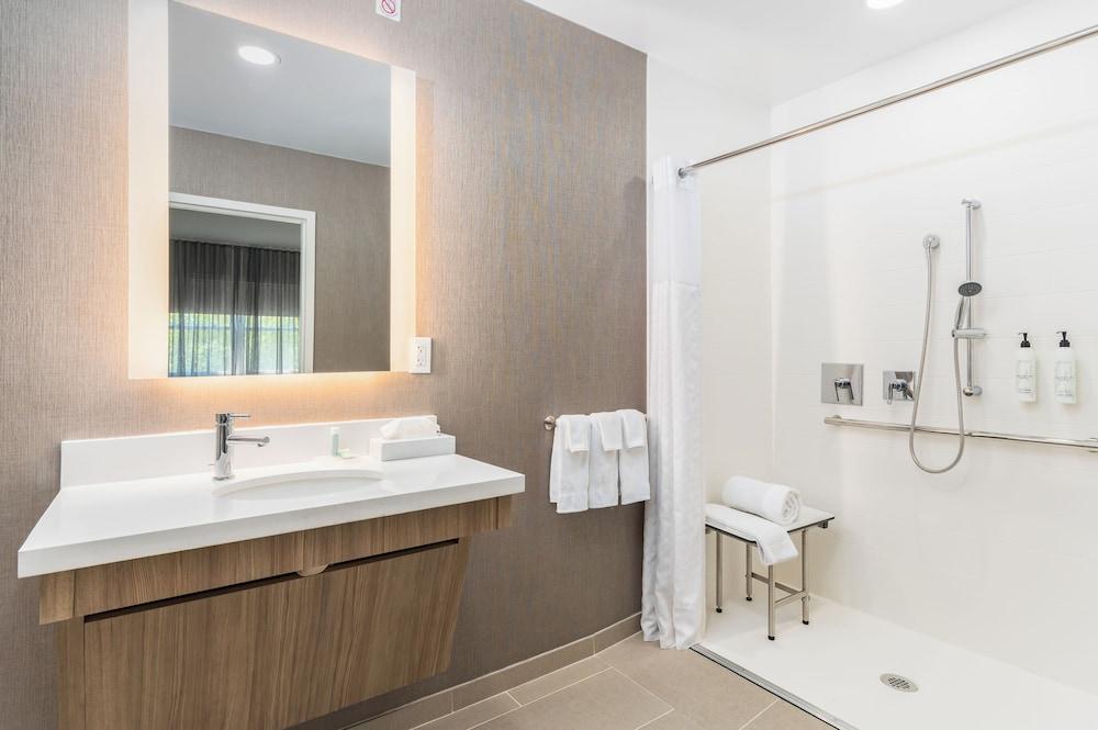 SpringHill Suites by Marriott Freeport Brunswick photo 6