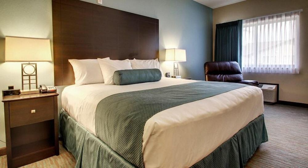 Cobblestone Inn & Suites – Fort Dodge photo 12