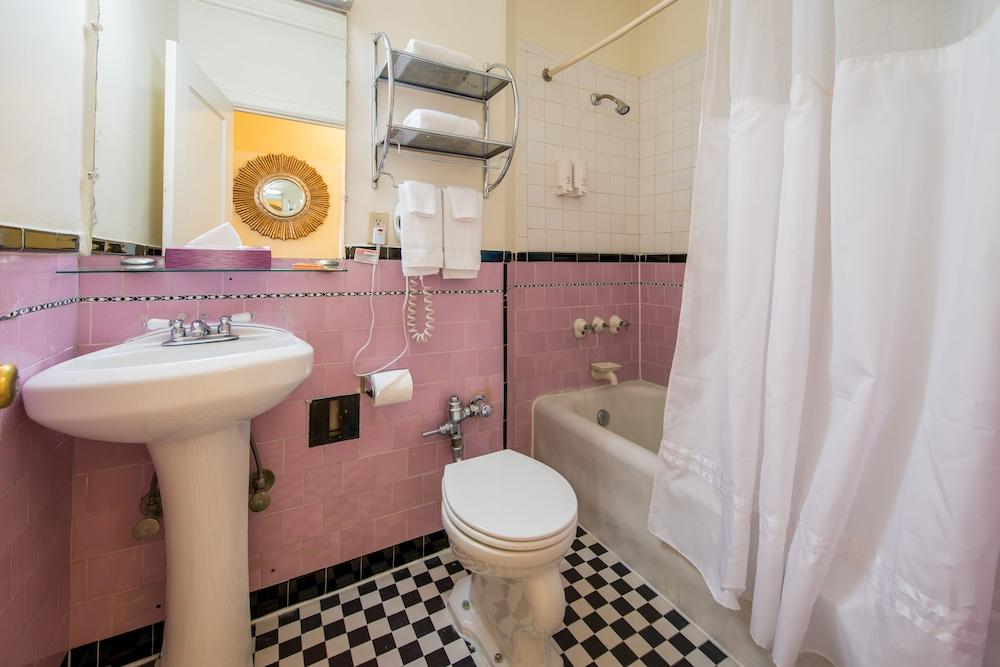 Embassy Hotel photo 37