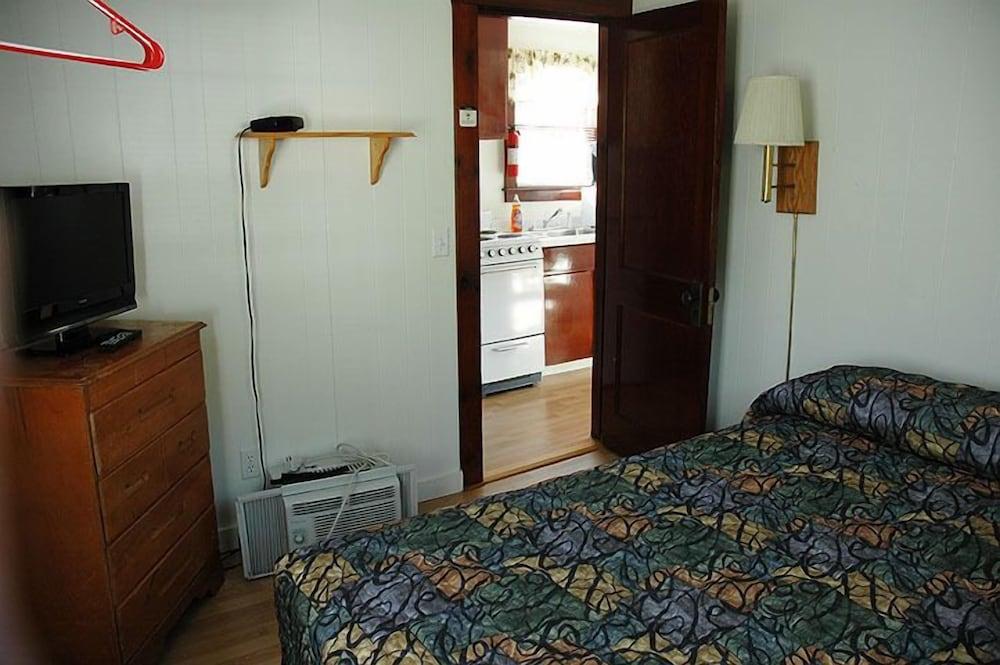 Channel Watefront Cottages photo 17