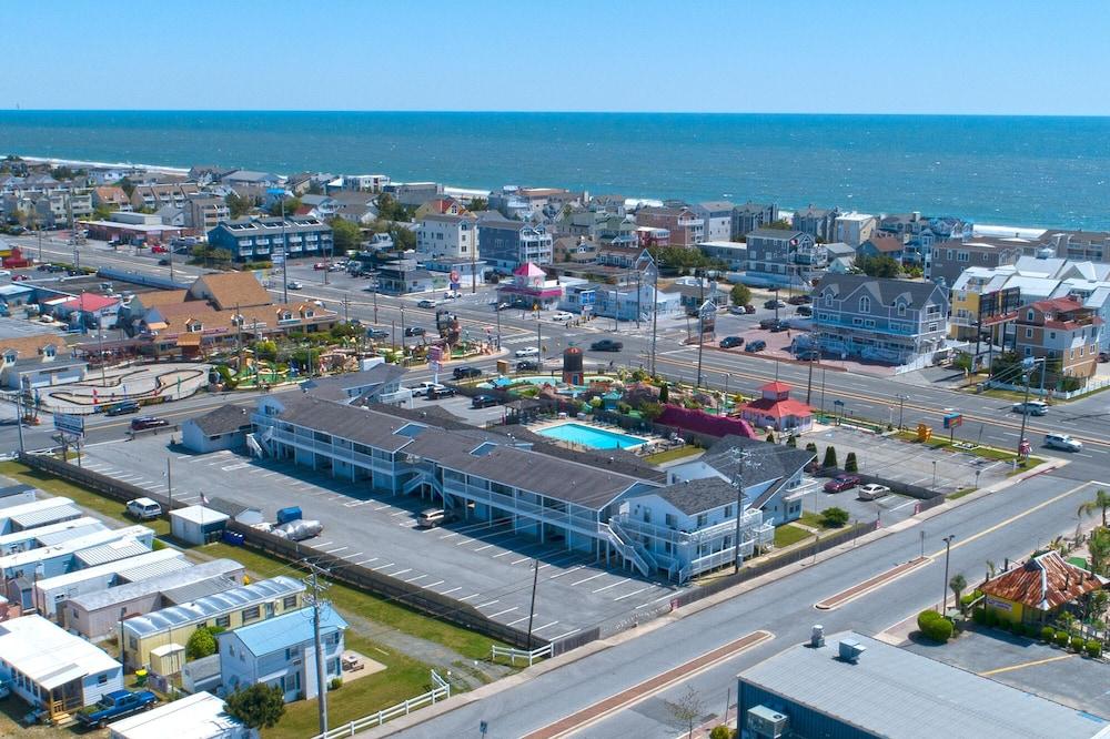 Atlantic Coast Inn photo 14