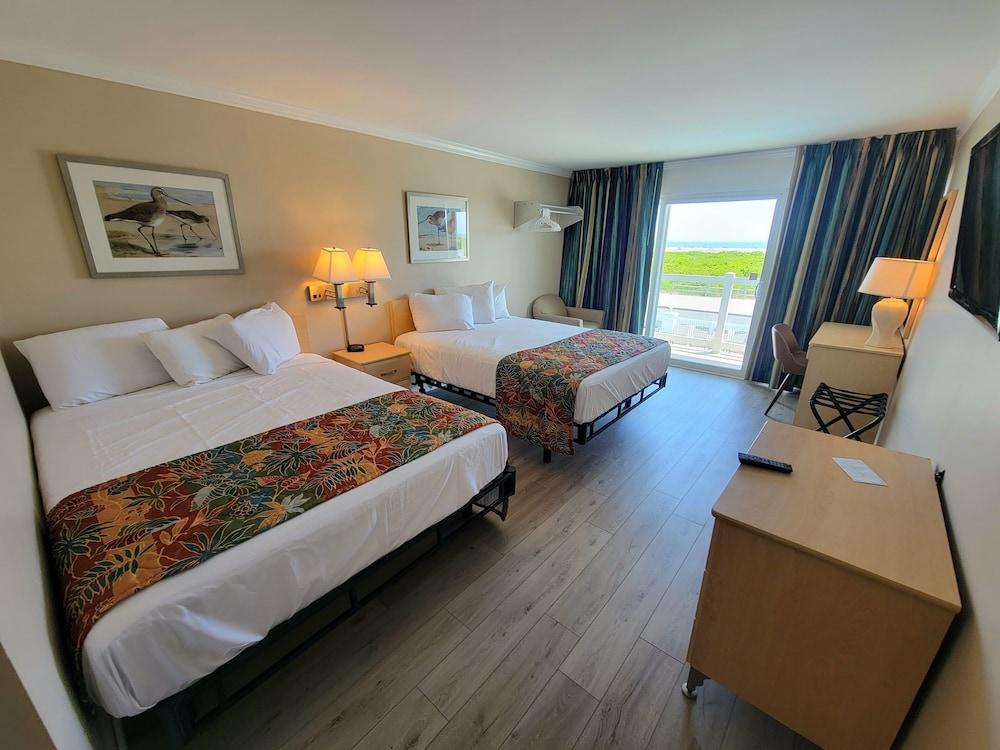 Water's Edge Ocean Resort photo 5