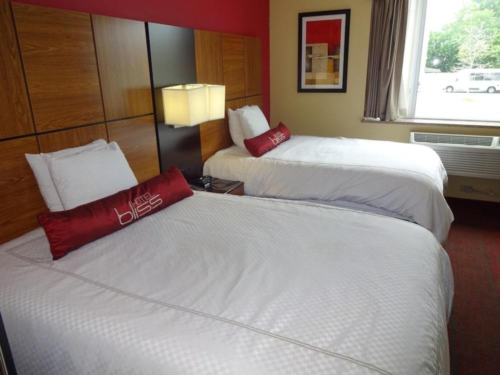 Hotel Bliss photo 18