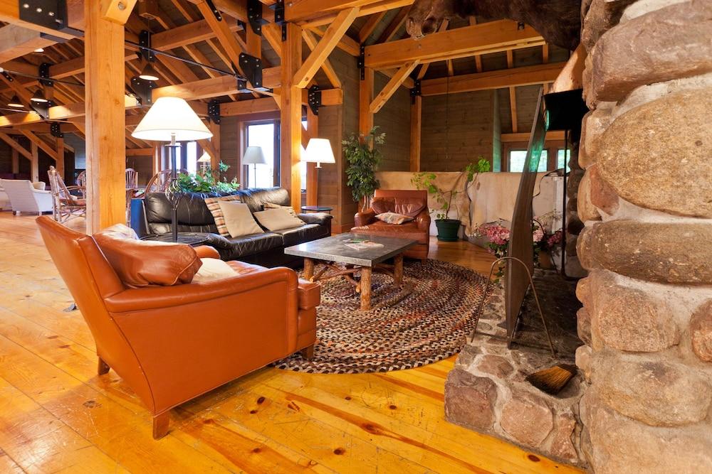 Drummond Island Resort photo 18