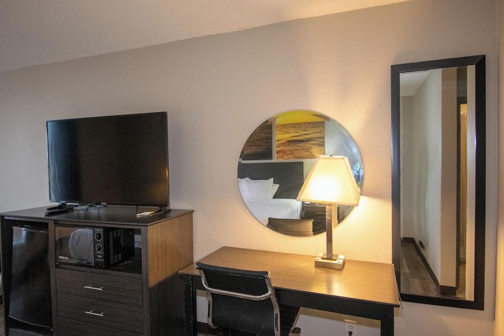 Days Inn by Wyndham Caddo Valley Arkadelphia photo 5