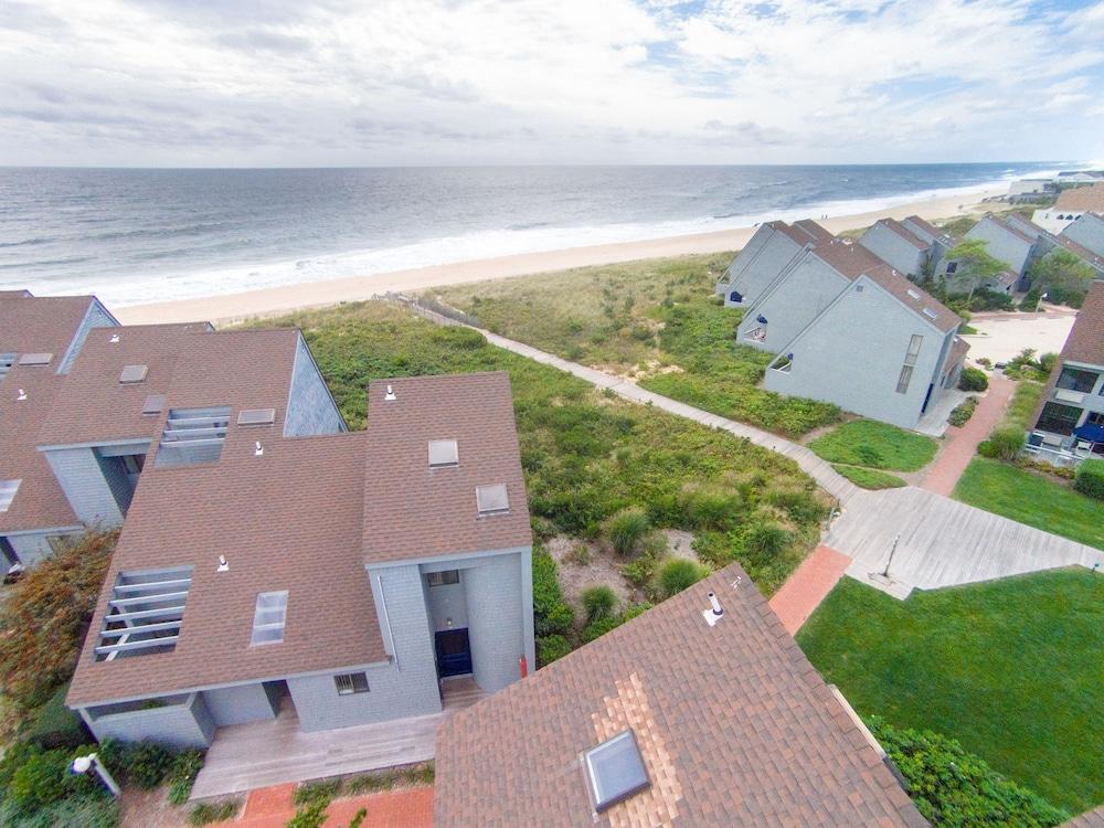 The Surf Club photo 33