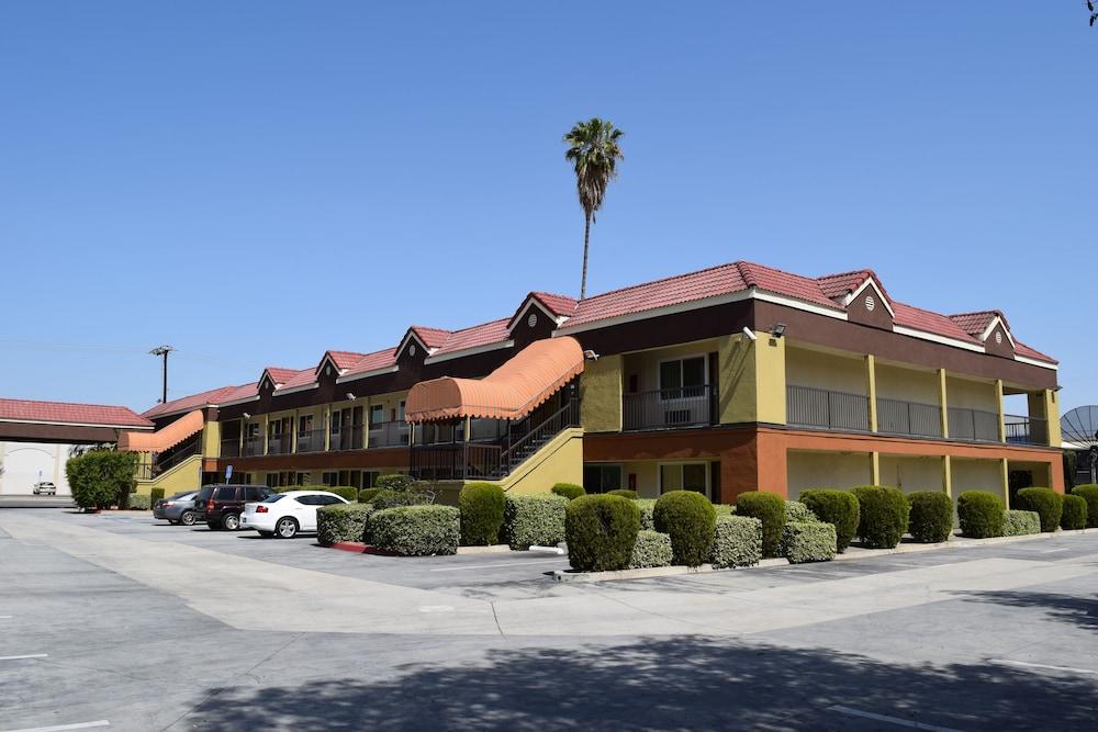 Budget Inn La Puente photo 17