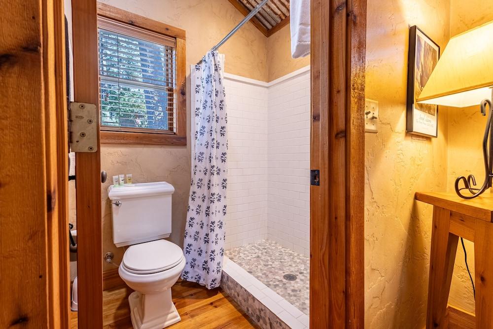 Ruidoso Lodge Cabins photo 93