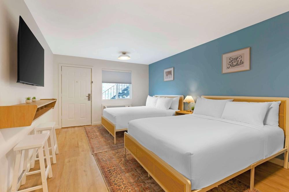 The Kennedy Tucson, SureStay Collection by Best Western photo 7