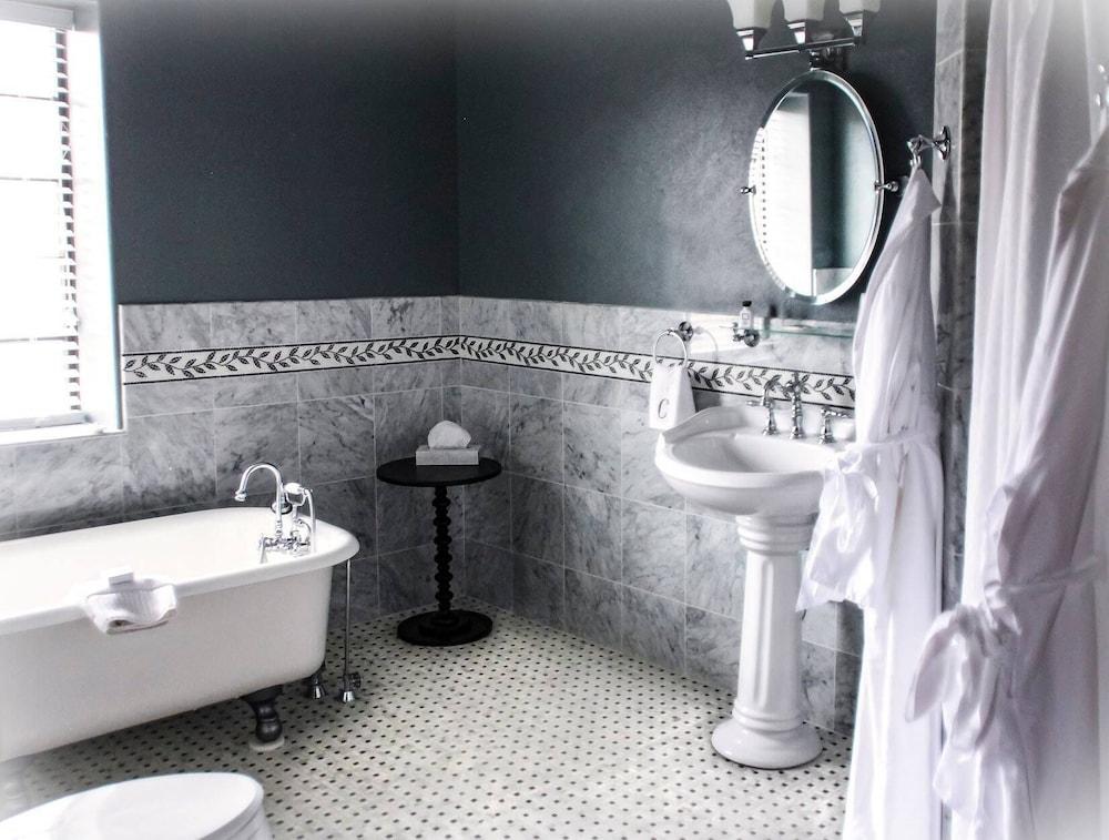 The Calvert Hotel photo 24
