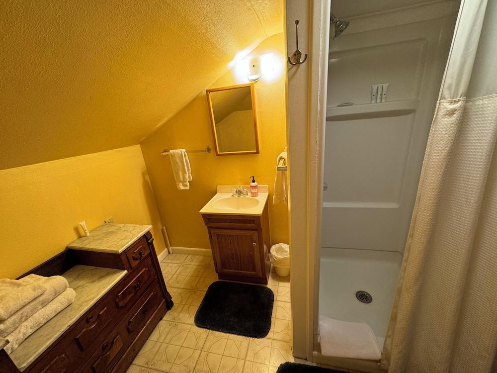 St James Hotel photo 18