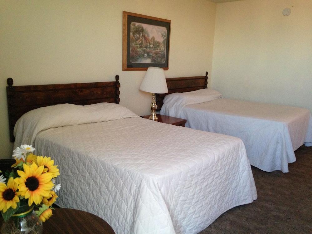 Candlelight Inn by Capital O Scottsbluff photo 4
