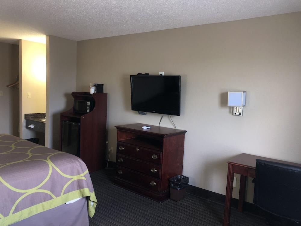 Quality Inn Neosho photo 29