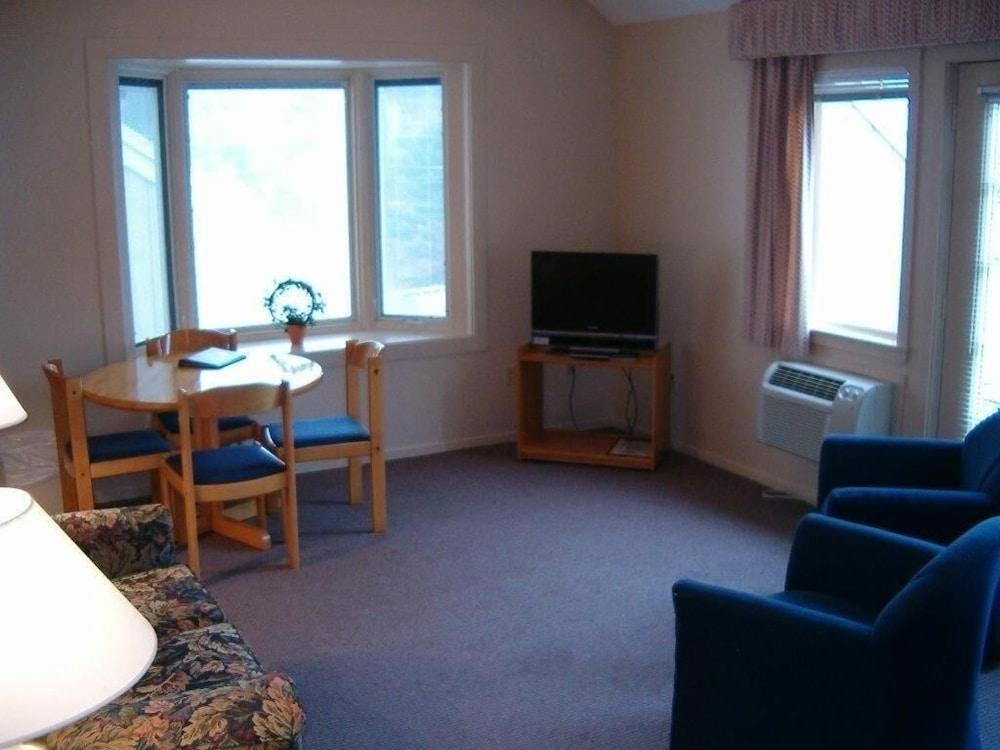 Attitash Motel photo 4