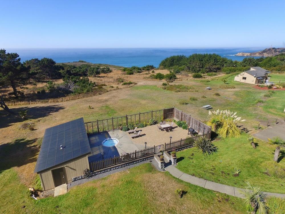 Fort Ross Lodge photo 14