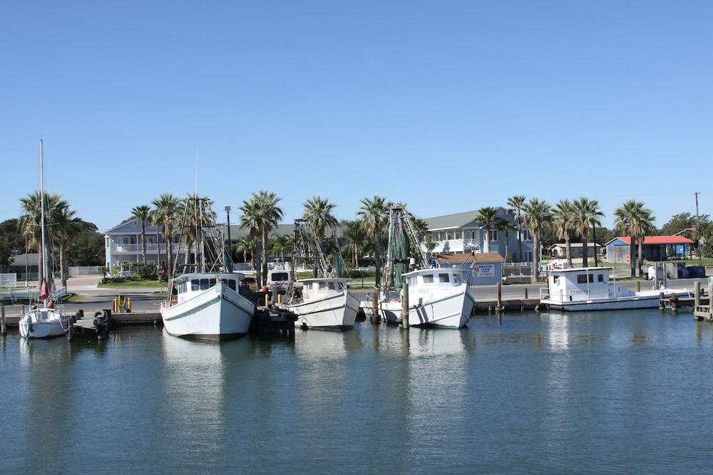 The Inn at Fulton Harbor photo 62