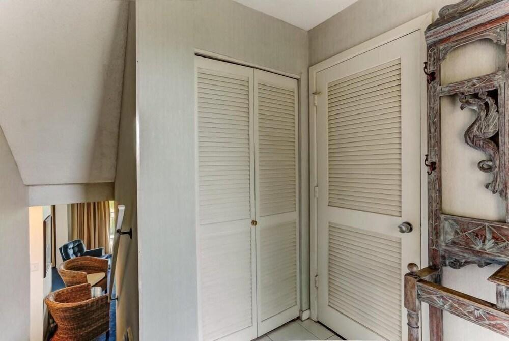 1127 Beach Walker photo 12